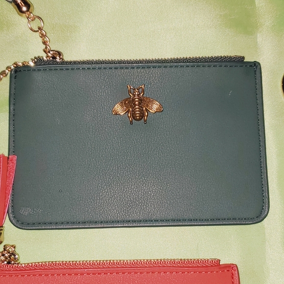 Elegant Bee coin purse - Picture 16 of 16